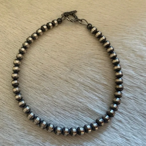 ❤️ 4mm 7.5” Native American Navajo Desert Pearl Sterling Bracelet Toggle Clasp - Picture 4 of 8